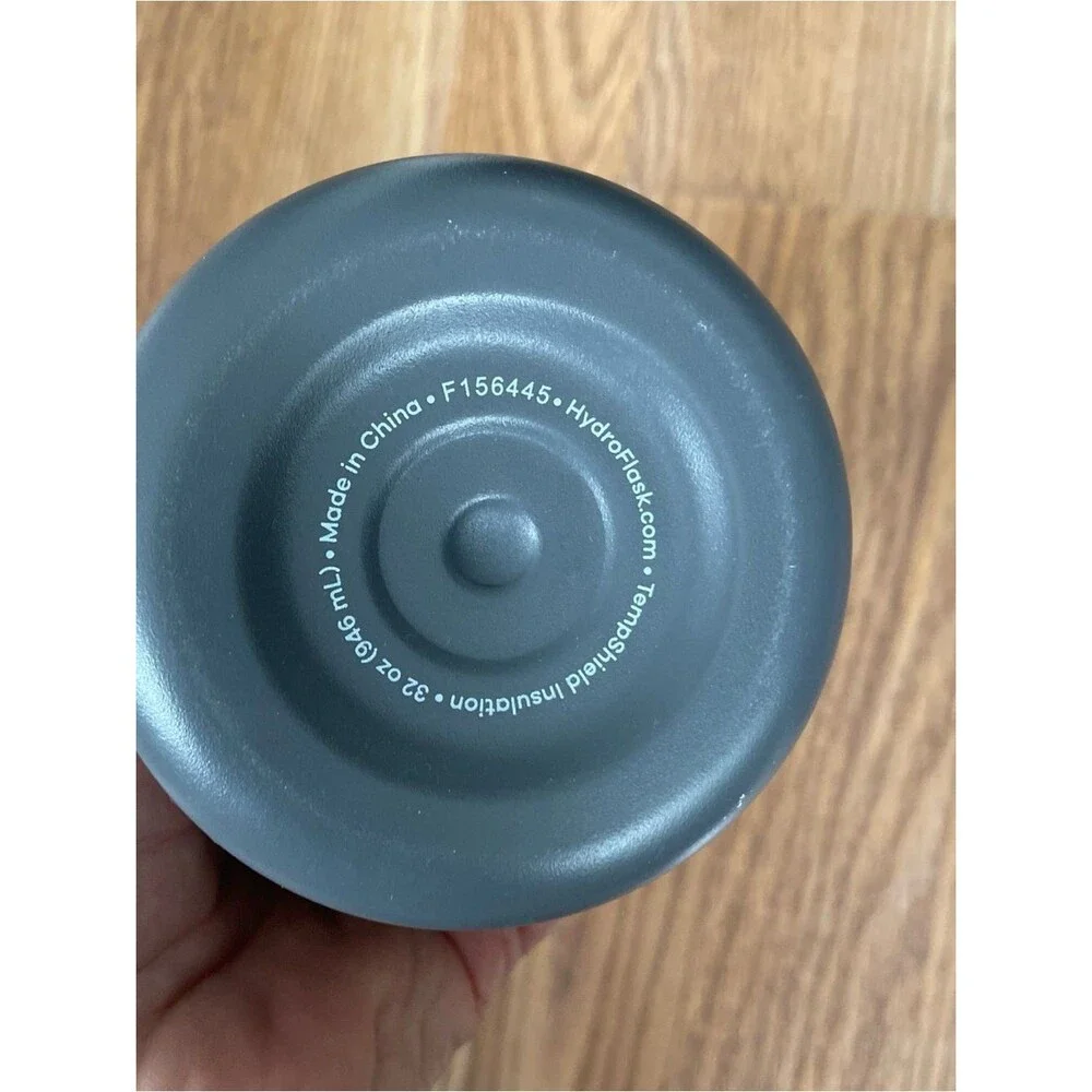 Hydro Flask 32oz Water Bottle Wide Mouth Flex Cap Insulated Stainless Stone Gray